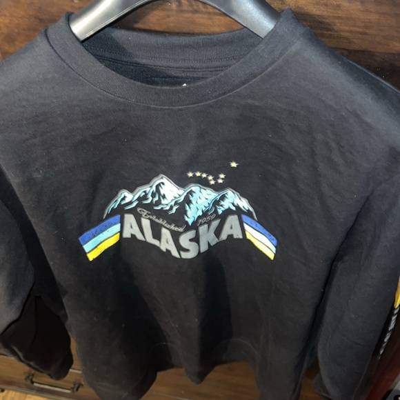 Souvenir, Alaska sweatshirt worn only once - Picture 5 of 8